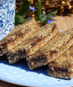 Gooey Date and Quinoa Luxury Linseed Flaxjacks Pat-free Gluten-free Flapjacks