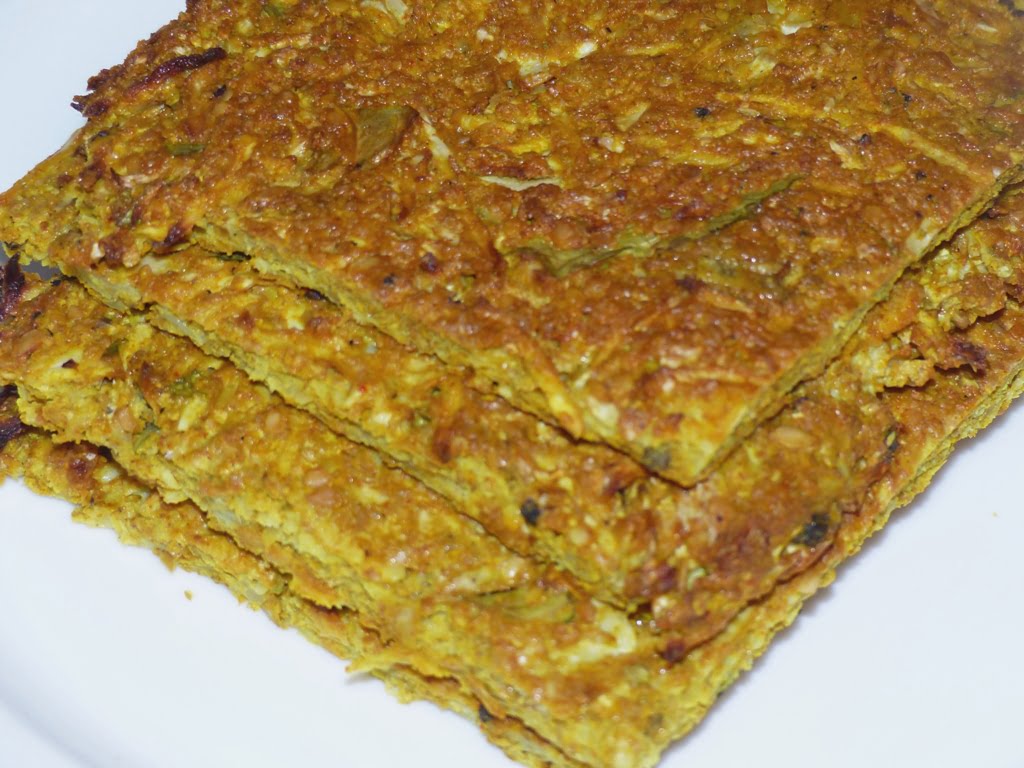 Turmeric, cauliflower & linseed bread; Gluten-free, wheat-free, no-saturated fat, low GI, starch-free, very low carb & paleo