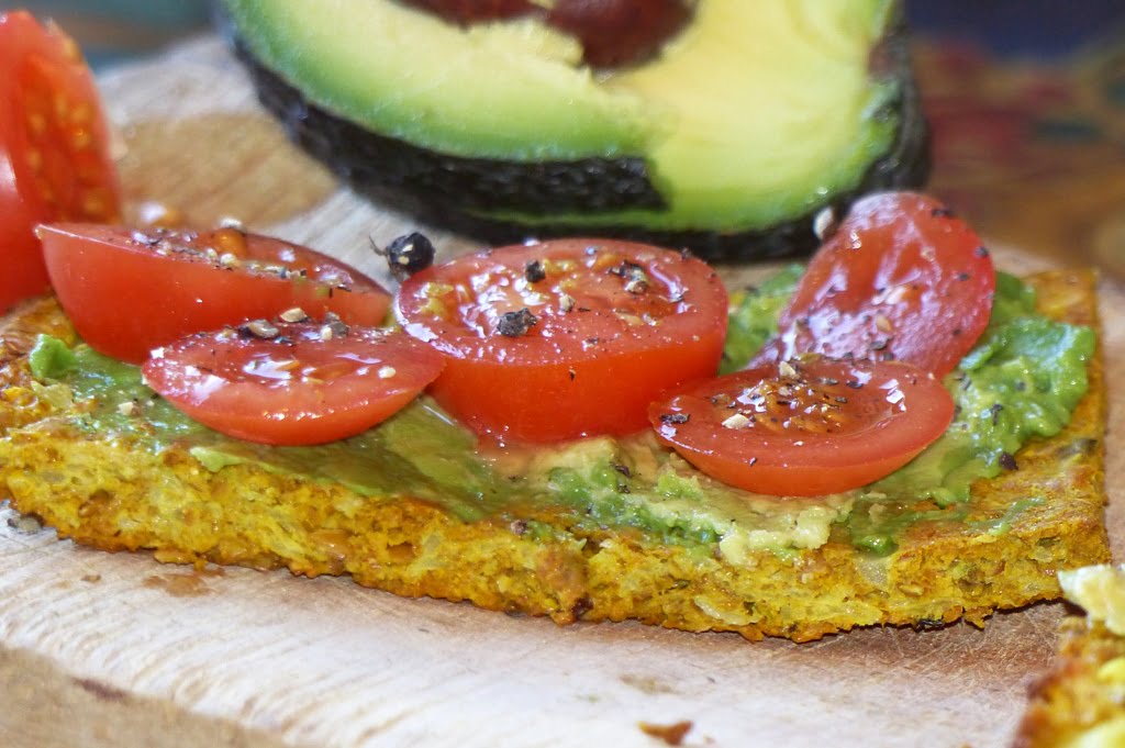 Turmeric, cauliflower & linseed bread; Gluten-free, wheat-free, no-saturated fat, low GI, starch-free, very low carb & paleo