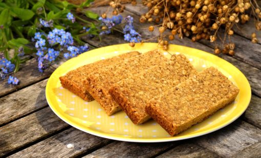 Golden vanilla luxury bake at home linseed flapjack