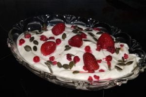 Gluten-free liseed oil Burwig cream lockdown dessert or breakfast